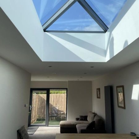 The Annexe - Pagham Apartment Exterior foto