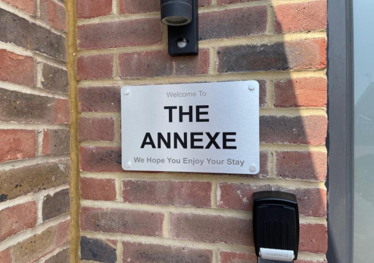 The Annexe - Pagham Apartment Exterior foto